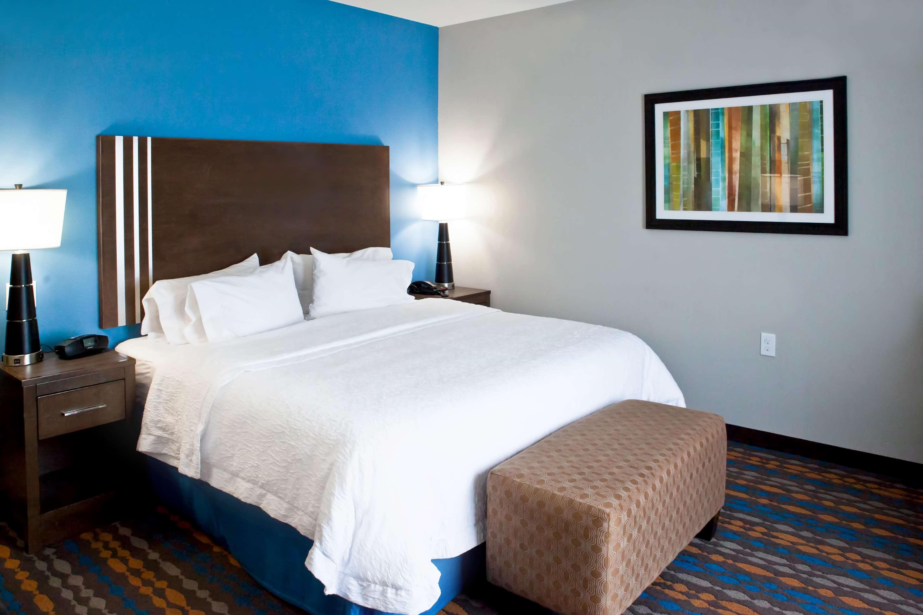 Hampton Inn Kenedy Exterior photo