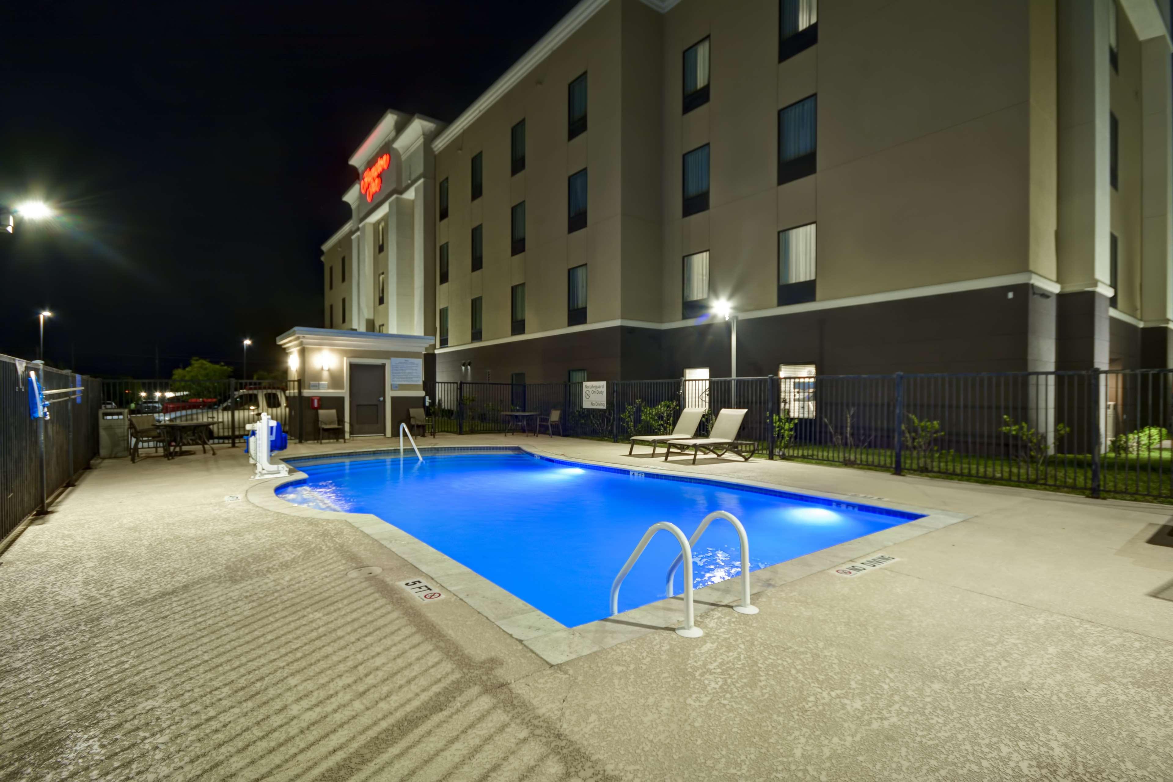 Hampton Inn Kenedy Exterior photo